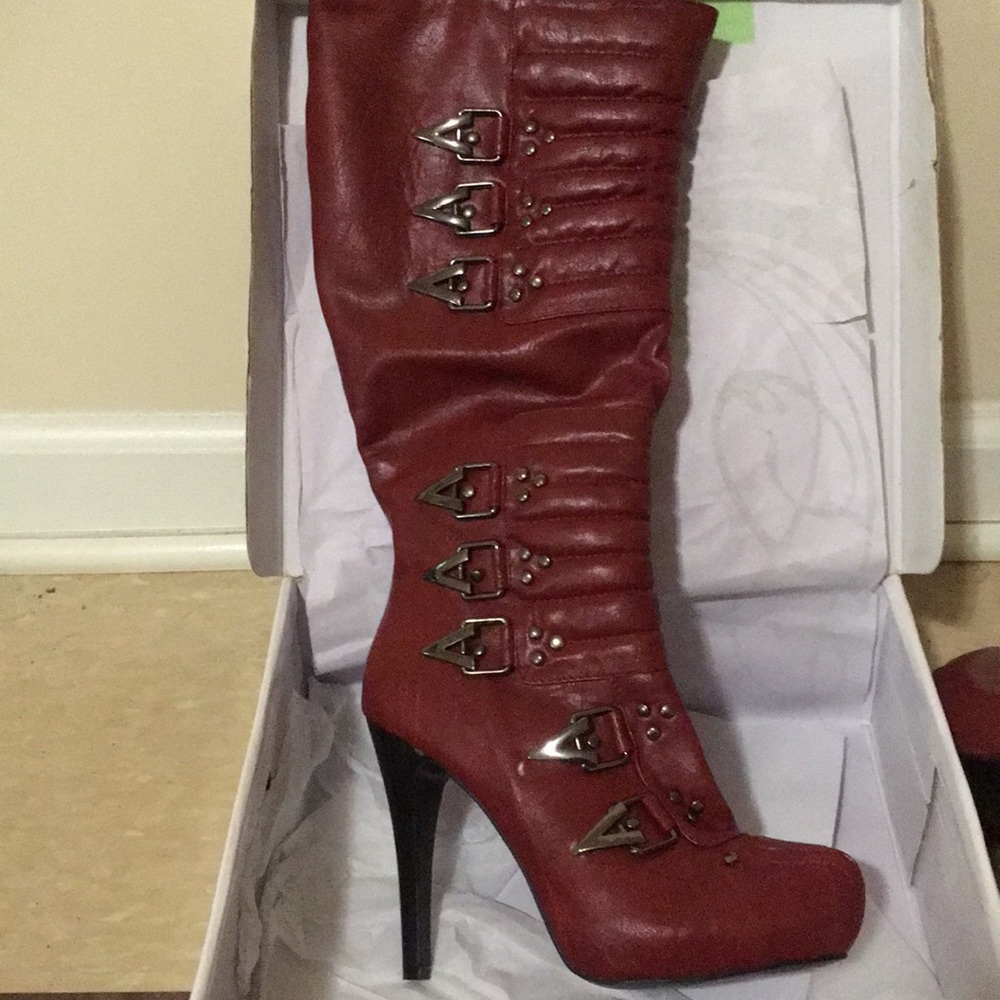 🚨 Women’s Skinny Heel Tall Boots🔥